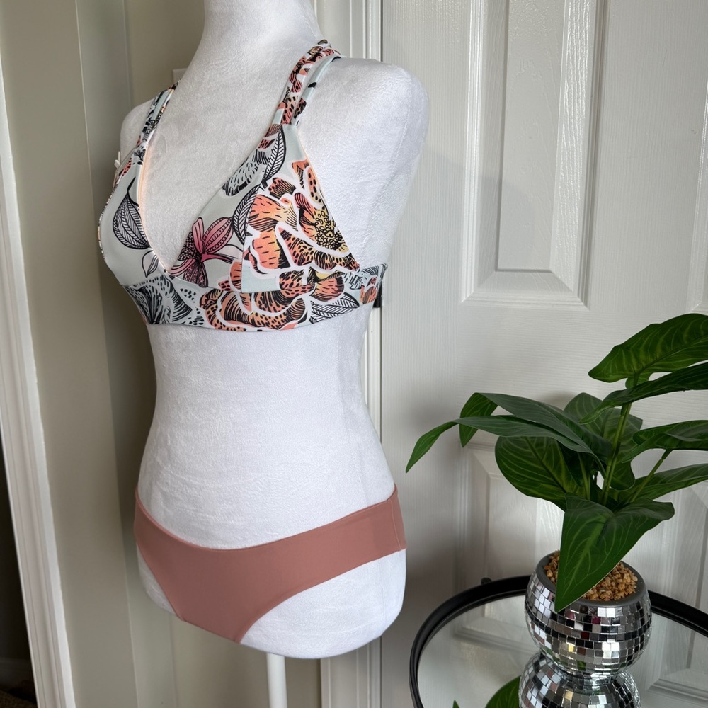 Kulani Kinis Harper Bikini with Cover-Up - Picture 6 of 13